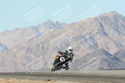 media/Dec-01-2025-Moto Forza (Mon) [[2daa91e15f]]/3-Beginner Group/Session 4 Turn 9/